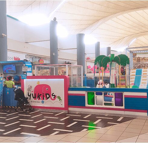 Yukids Mega Plaza fotografía principal